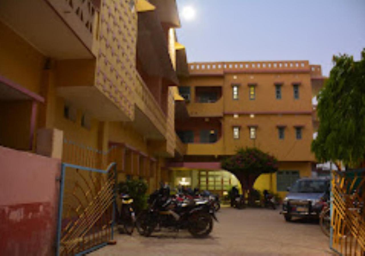 Vijieya Hotel Bihar Saharsa エクステリア 写真